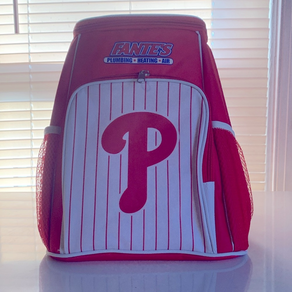 NWOT- Philadelphia Phillies pinstriped mini cooler backpack 🎒